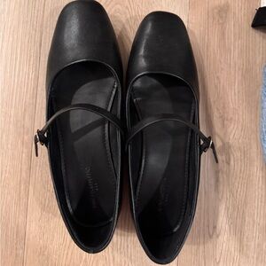 Banana republic Black Mary Jane Flats